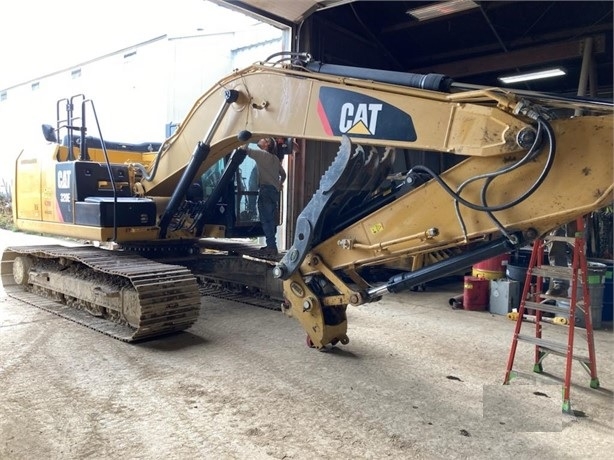 Hydraulic Excavator Caterpillar 320EL