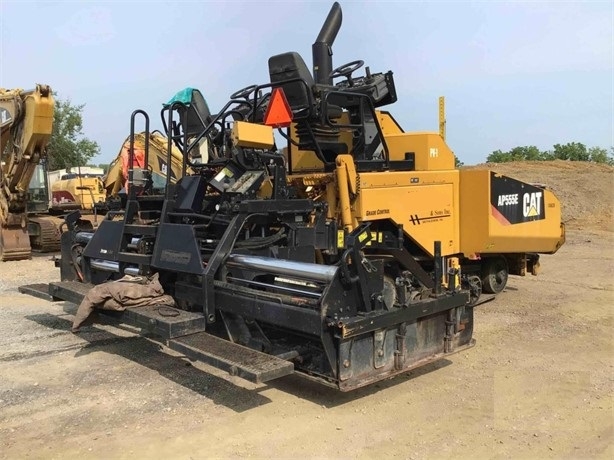 Pavimentadoras Caterpillar AP-555E usada a buen precio Ref.: 1637176438245118 No. 3