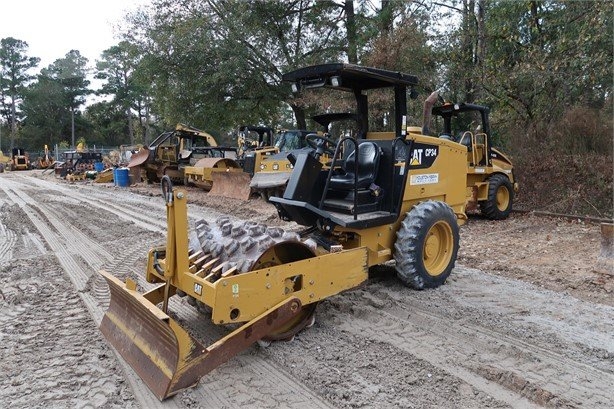 Vibratory Compactors Caterpillar CP34