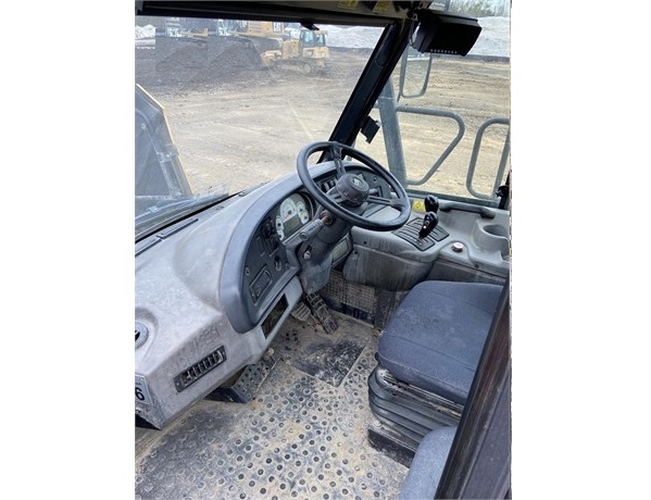 Camiones De Carga Caterpillar 730 usada de importacion Ref.: 1642800389173037 No. 3
