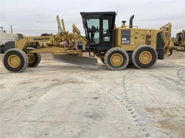 Motor Graders Komatsu GD655