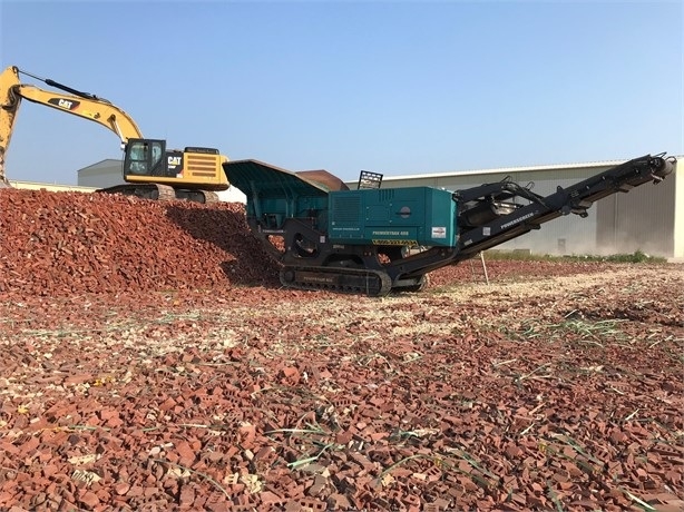 Crushing Machines Powerscreen PREMIERTRAK 400