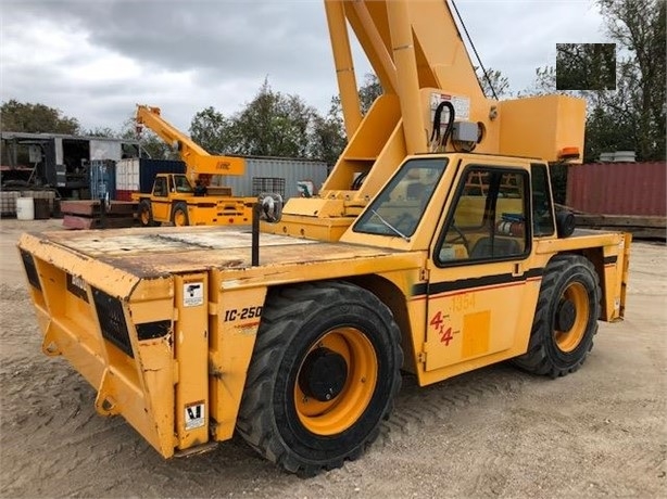 Gruas Broderson IC250