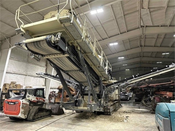Crushing Machines Metso LT220