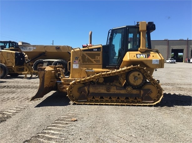 Dozers/tracks Caterpillar D6N