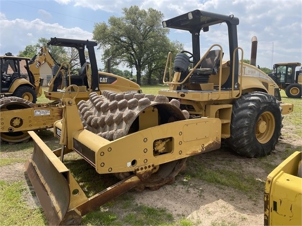 Vibratory Compactors Caterpillar CP-563E