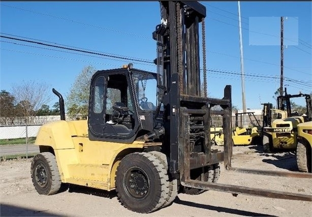 Freightelevator Caterpillar P33000