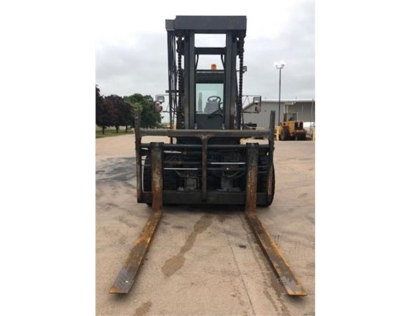 Freightelevator Caterpillar P36000