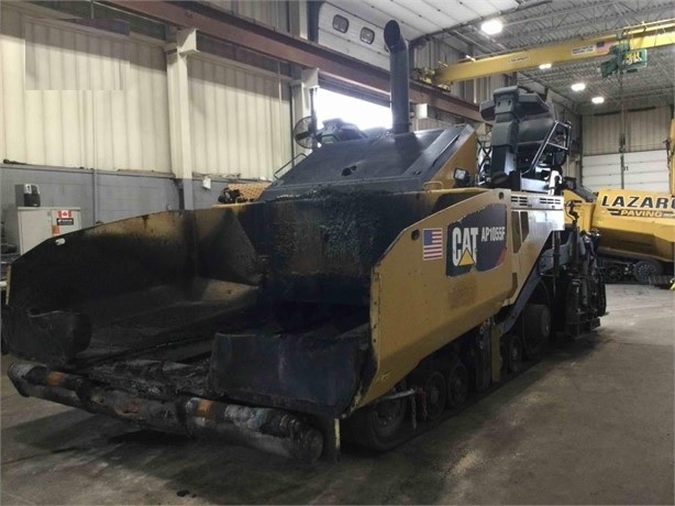 Pavers CATERPILLAR AP-1055F