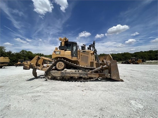 Dozers/tracks CATERPILLAR D9T