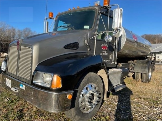 Asphalt Distributor Truck KENWORTH T300