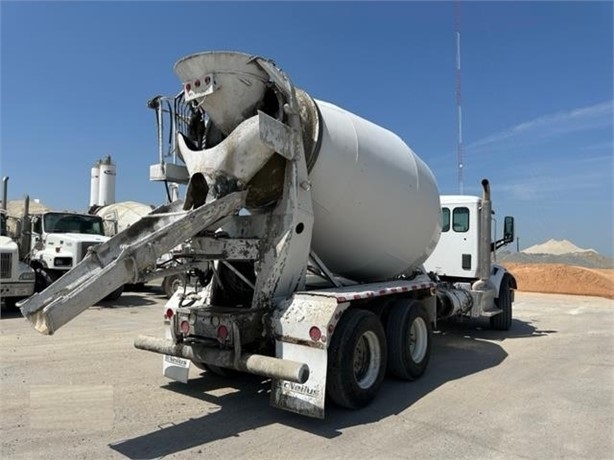 Mezcladoras De Concreto Peterbilt 567 usada de importacion Ref.: 1705425311914080 No. 4