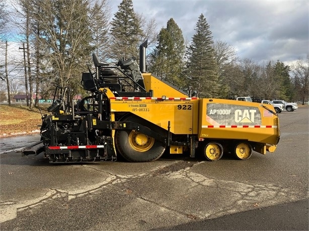 Pavers CATERPILLAR AP-1000F