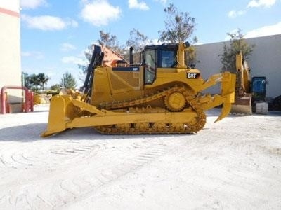 Dozers/tracks CATERPILLAR D8T