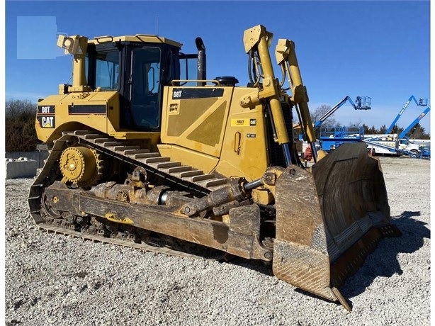 Dozers/tracks Caterpillar D8T