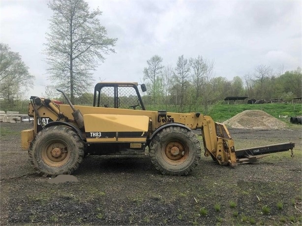 Telehandler CATERPILLAR TH83