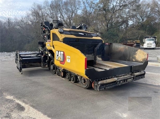 Pavers CATERPILLAR AP-555F