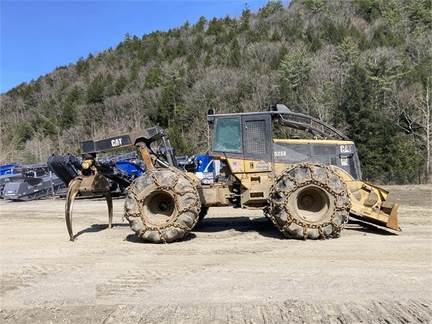 Forest Machines Caterpillar 525B