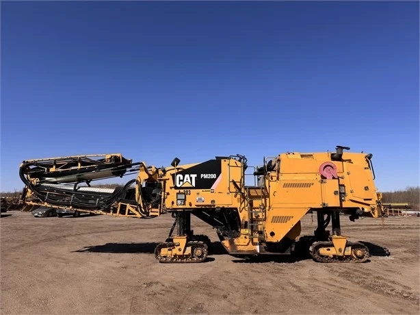 Recicladoras Caterpillar PM-200