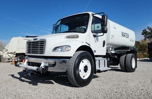 Truck With Tank Container Freightliner BUSINESS CLASS M2 106