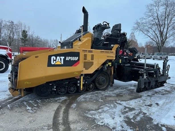 Pavers Caterpillar AP-555F