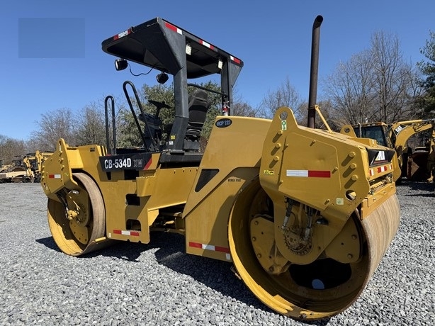 Compactadora Vibratoria Caterpillar CB-534D importada de segunda  Ref.: 1745530368224055 No. 3