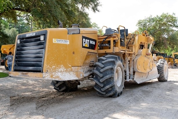 Recycles CATERPILLAR RM300