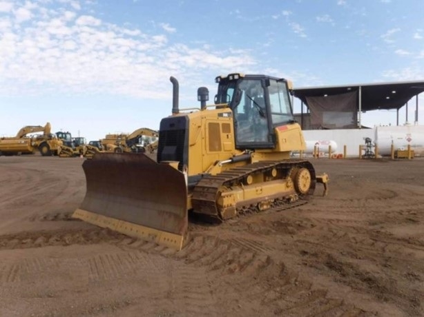 Tractores Sobre Orugas CATERPILLAR D6K