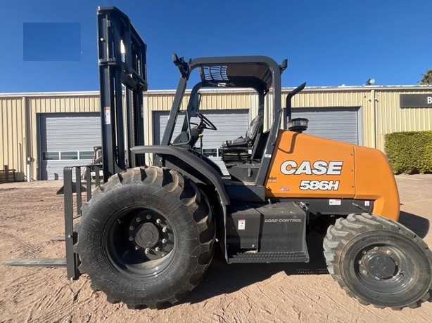 Montacargas CASE 586H