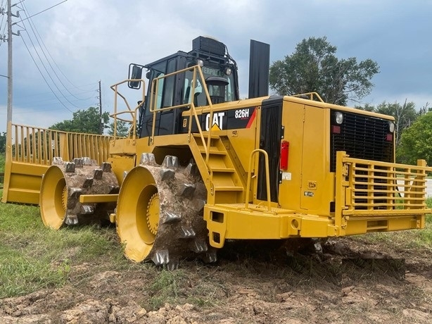 Compactadoras Suelos Y Rellenos Caterpillar 826H