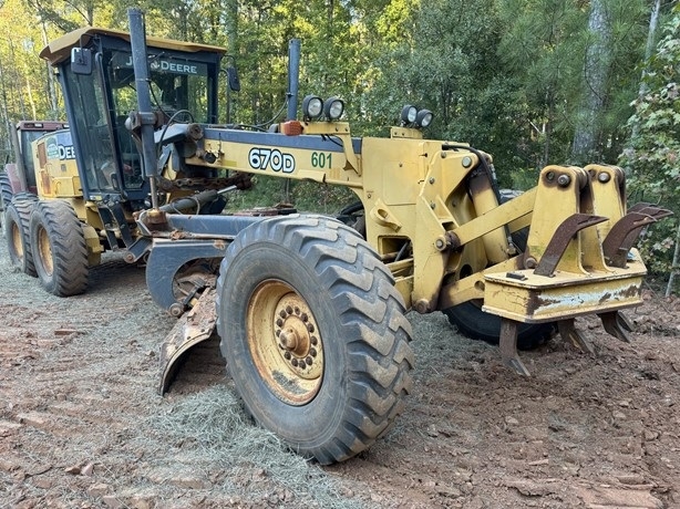 Motor Graders DEERE 670D