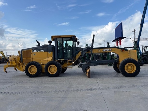 Motoconformadoras Deere 670G seminueva en perfecto estado Ref.: 1754763457480924 No. 4