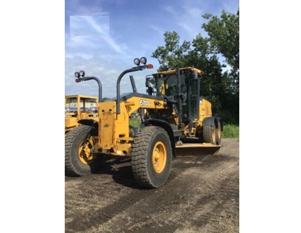 Motoconformadoras Deere 670G