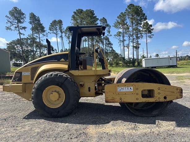 Compactadora Vibratoria Caterpillar CS-563E de segunda mano a la  Ref.: 1756755510681737 No. 4