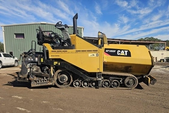 Pavimentadoras CATERPILLAR AP-1055F