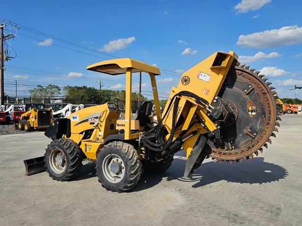 Zanjadora VERMEER RTX750