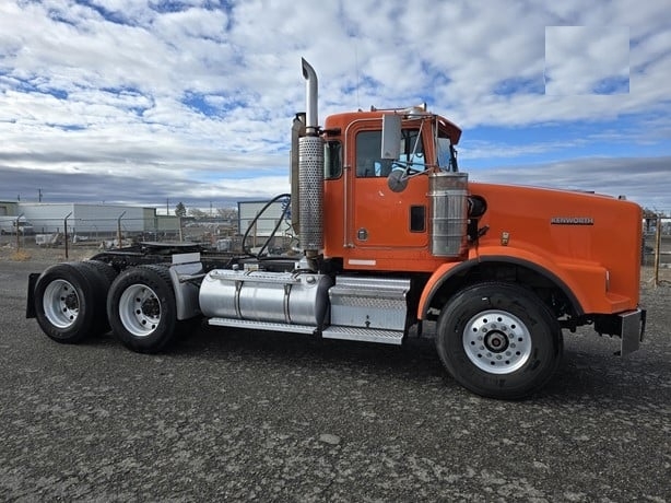 Tractor Truck Kenworth T800