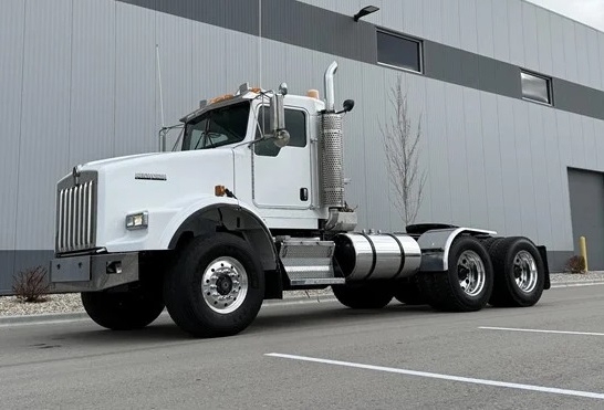 Tractocamion Kenworth T800 en buenas condiciones Ref.: 1768439109690607 No. 3