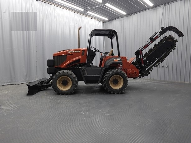 Trencher Ditch Witch RT100