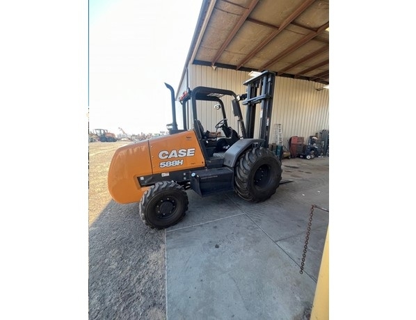 Montacargas Case 588H