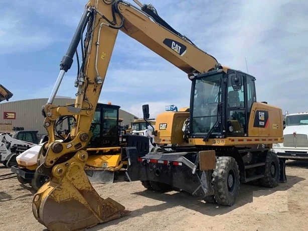 Wheeled Excavators Caterpillar M320
