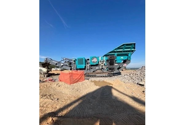 Crushing Machines Powerscreen PREMIERTRAK 400
