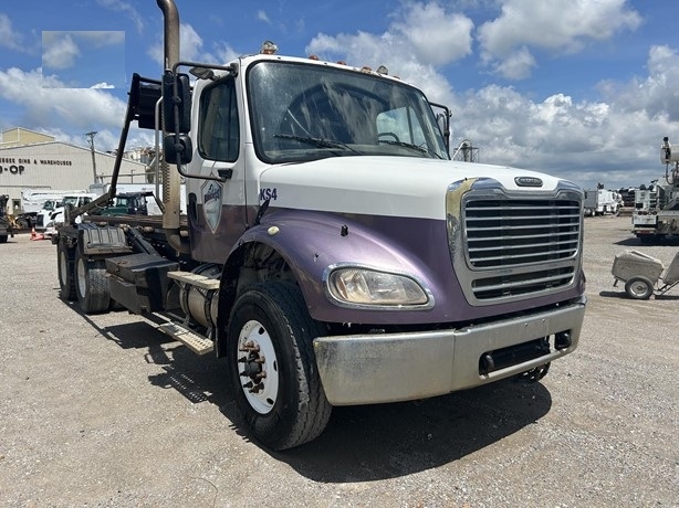 Camiones De Carga Freightliner BUSINESS CLASS usada en buen estad Ref.: 1773951255722520 No. 2