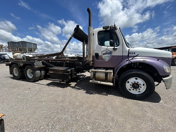 Camiones De Carga Freightliner BUSINESS CLASS usada en buen estad Ref.: 1773951255722520 No. 3