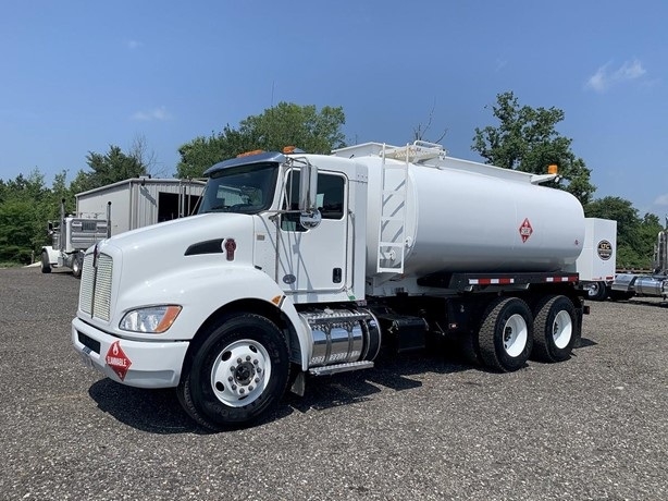 Camiones De Carga KENWORTH T370