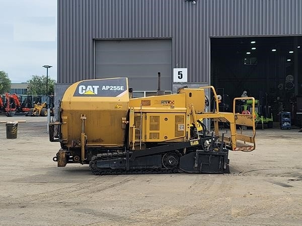 Pavimentadoras Caterpillar AP-255E
