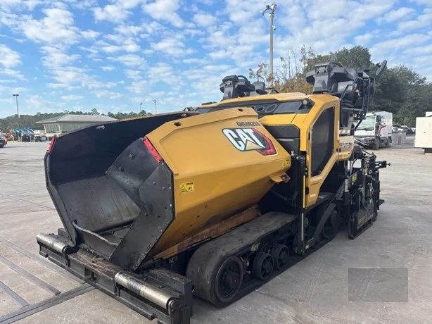 Pavers Caterpillar AP-555F