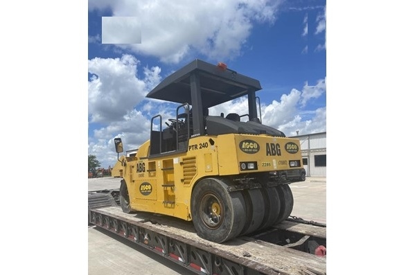 Compactors Tires Asphalt Volvo PTR240