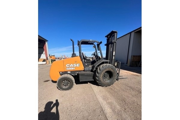 FREIGHTELEVATOR / CASE / 588H 