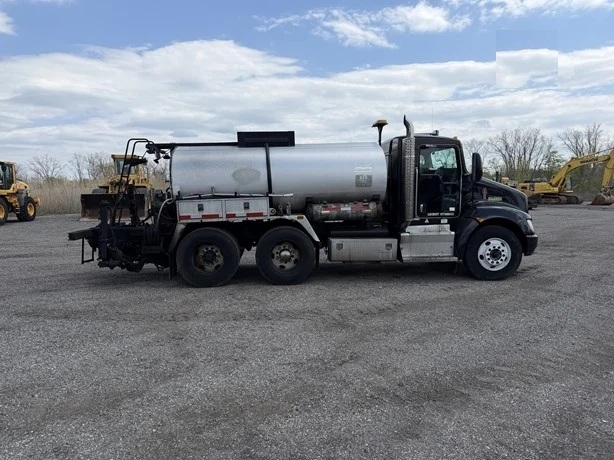 Petrolizadora Kenworth T300 en optimas condiciones Ref.: 1779820172536805 No. 2